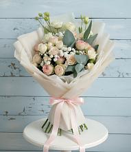 Букет цветов из:  Розы и Лизиантусы в Поназырево