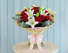 Букет цветов из:  Лилии и Розы в Поназырево
