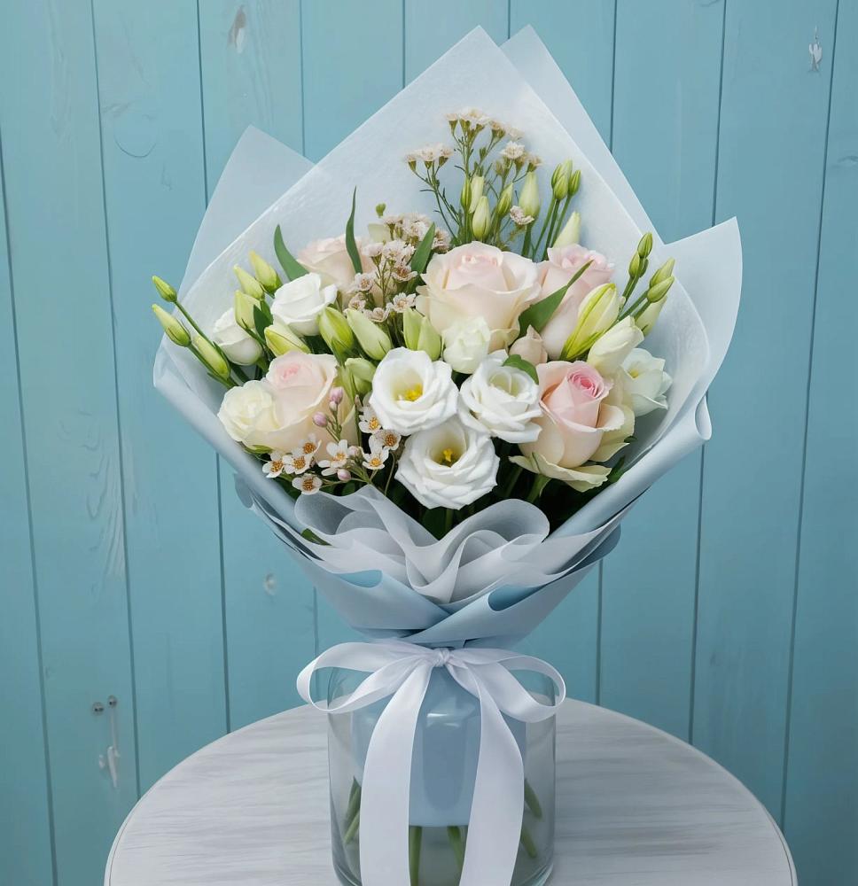 Букет цветов из: Розы и Лизиантусы в Поназырево