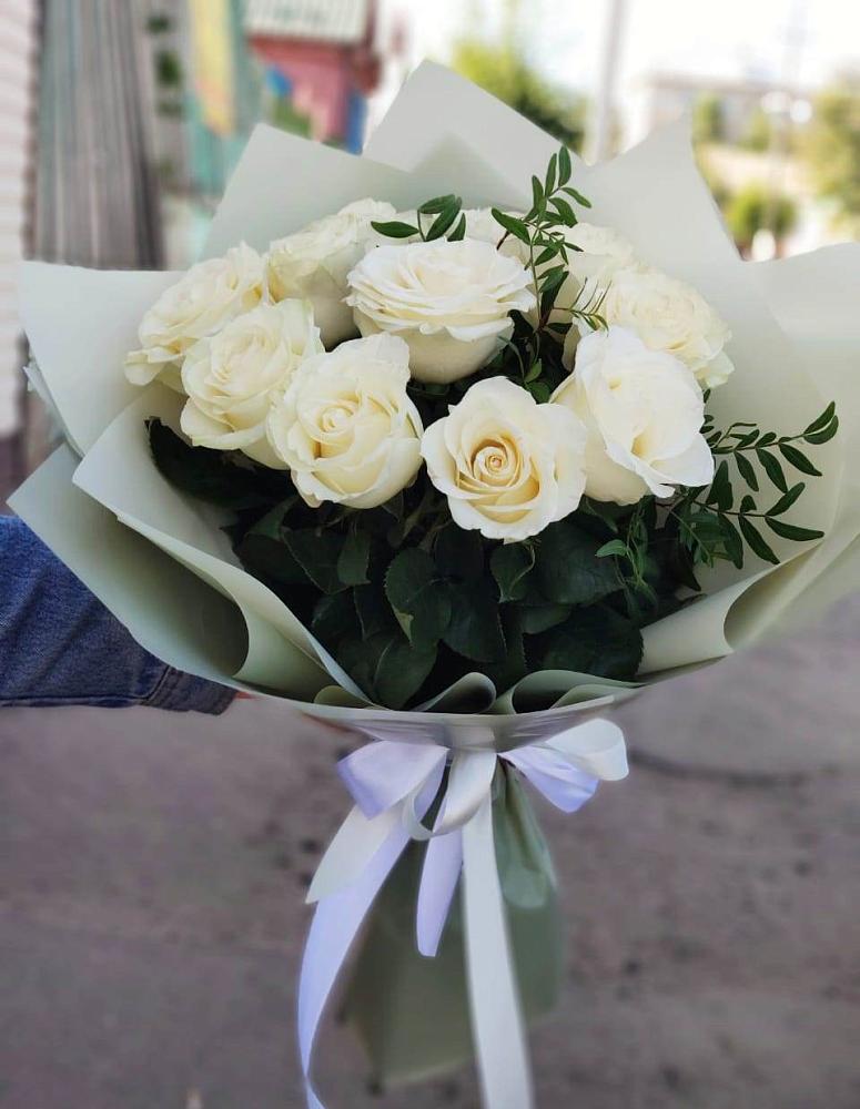 Букет Белые розы Проуд в Поназырево