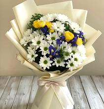 Букет цветов из:  Ирисы, Хризантемы и Розы #REPLACE_PRED# Поназырево