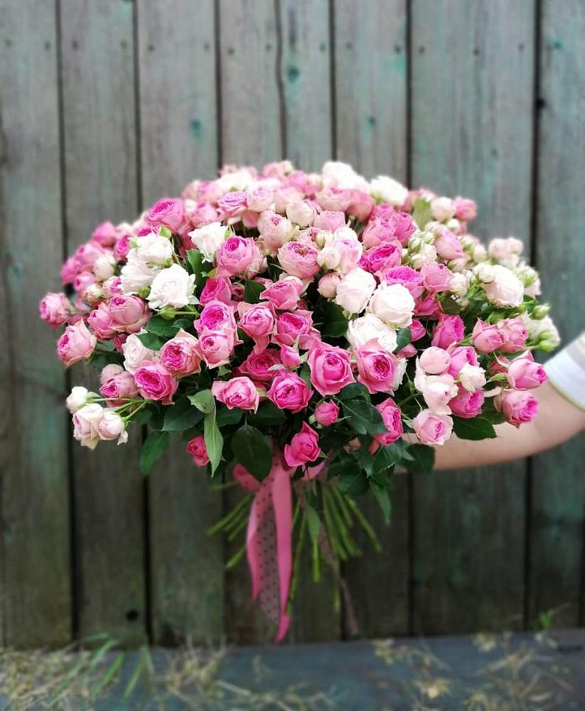 Букет Розовые кустовые розы Натали и Лав Лидия в Поназырево