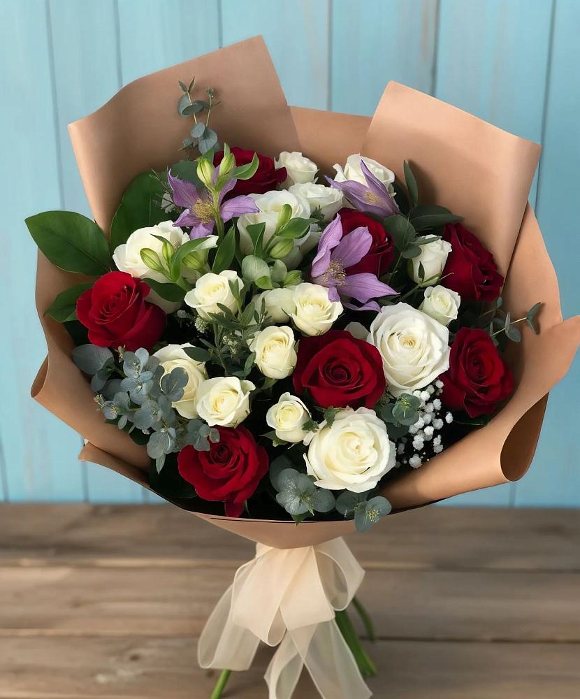 Букет цветов из: Розы и Альстромерии в Поназырево