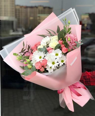 Букет цветов из: Розы, Лизиантусы и Хризантемы в Поназырево